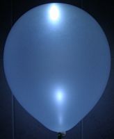 Светящийся шар М 12" белый металлик фото в интернет-магазине Волшебный праздник